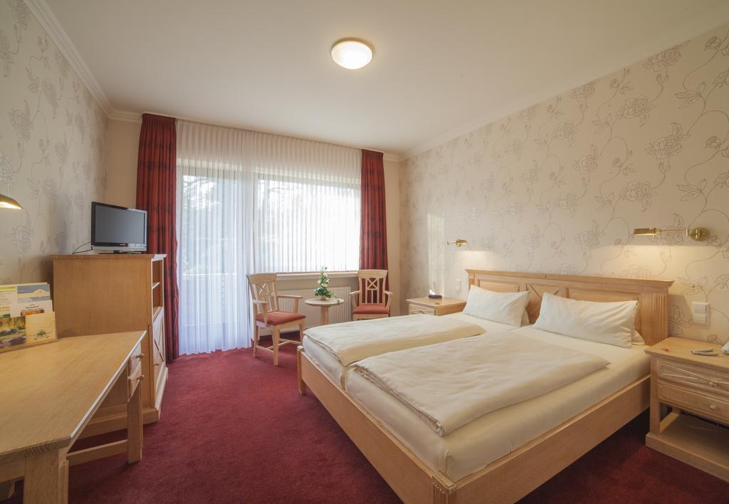 Hotel Backenkoehler Ganderkesee Eksteriør bilde