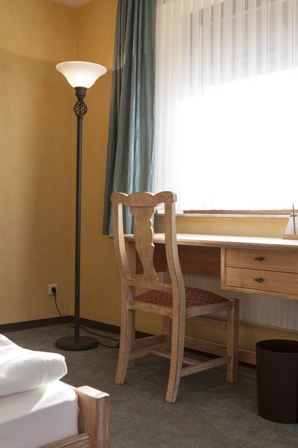 Hotel Backenkoehler Ganderkesee Eksteriør bilde